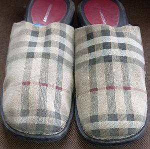 💯 Authentic Burberry Clogs